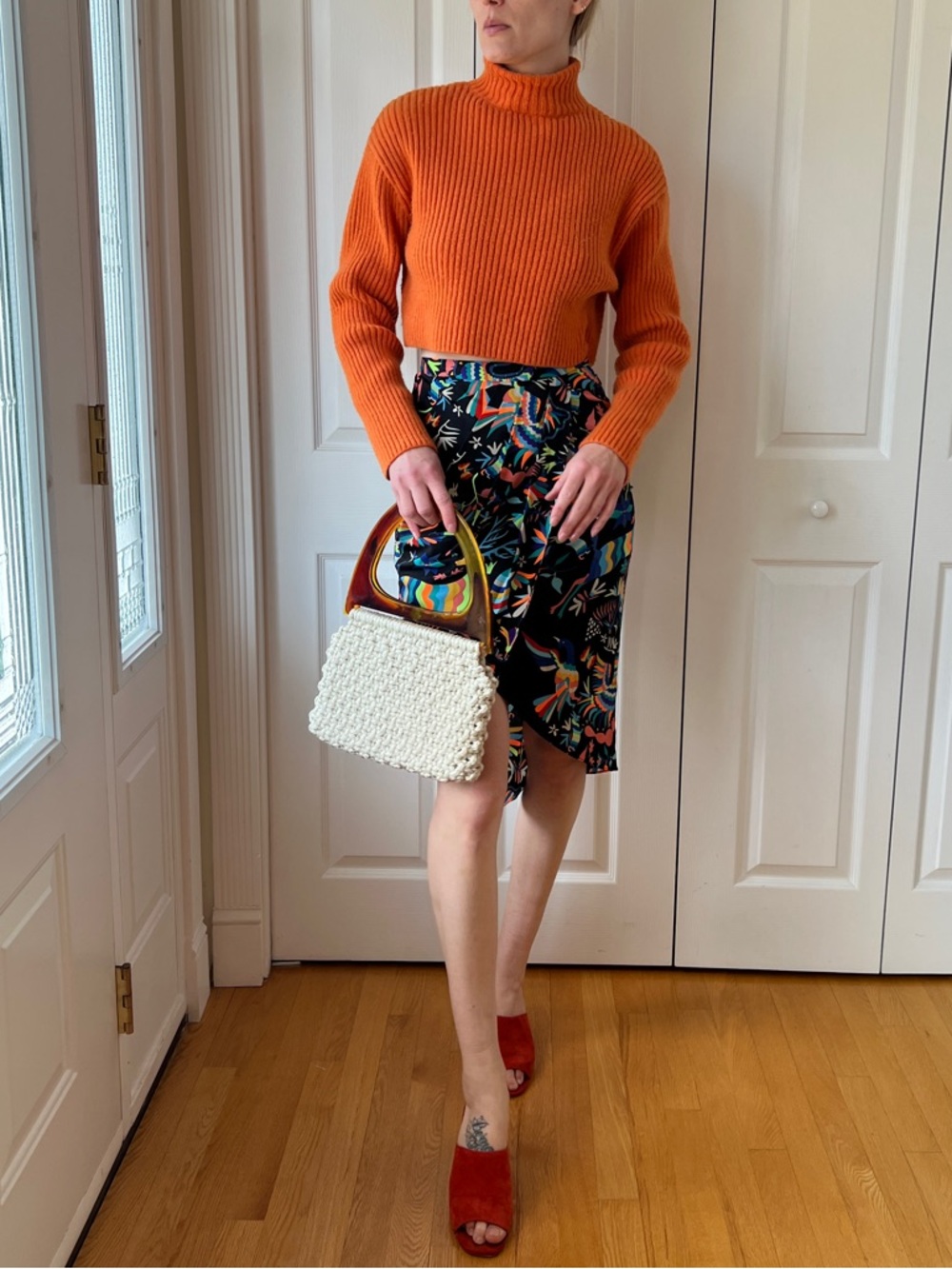 H&M Cropped Orange Knit Turtleneck sweater - Picture 2 of 4